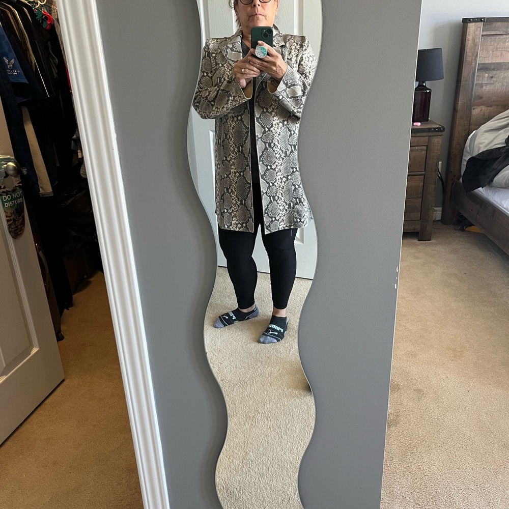 Jacket - Picture 4 of 4